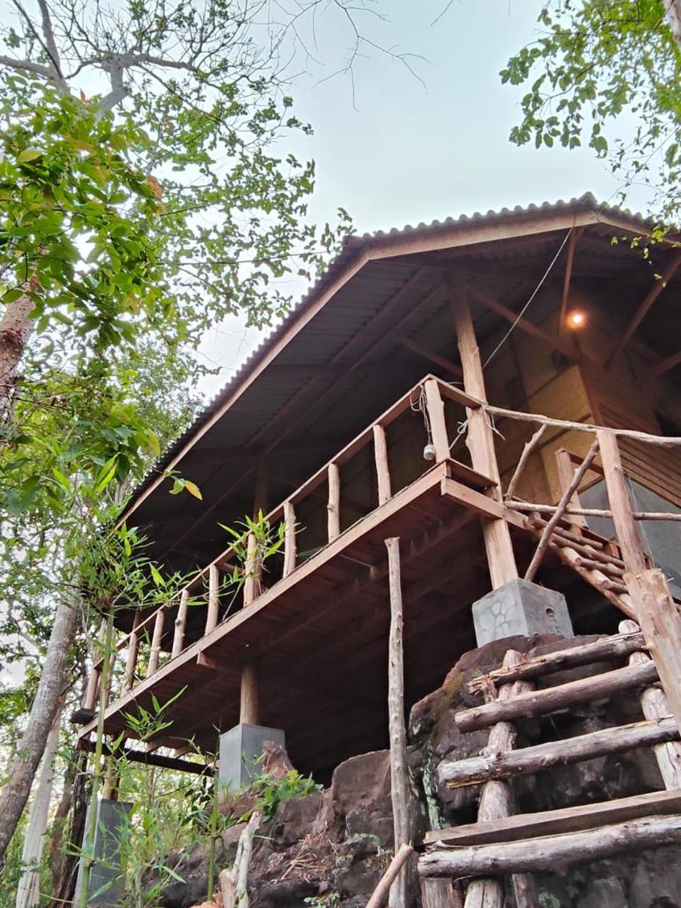 Fandee Island Treehouses & Ziplines - Tad Lo, Bolaven Loop Pakse Ban Kiangtat Exteriér fotografie